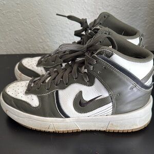Nike High-Top Sneakers in Green and White
